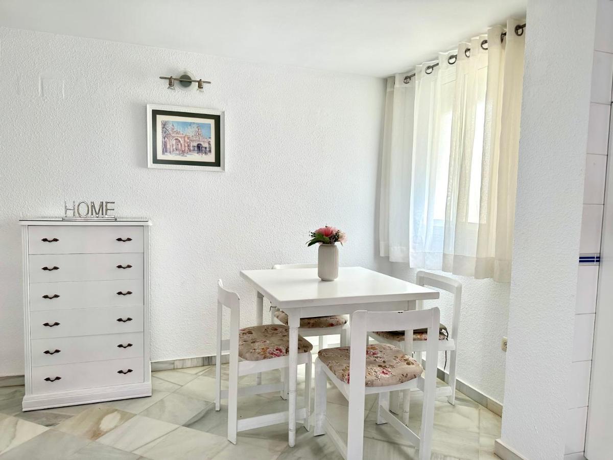 Premium Apartment With Terrace In The City Center Севилья Экстерьер фото