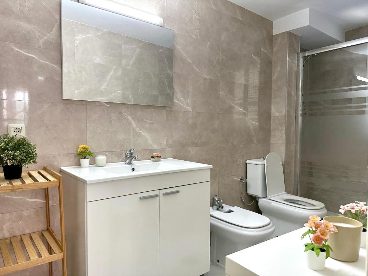 Premium Apartment With Terrace In The City Center Севилья Экстерьер фото